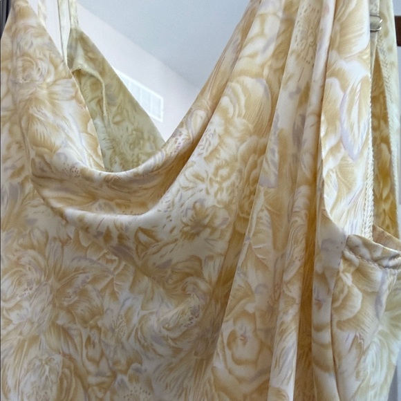 Paper Heart Elegant Yellow Floral Midi slip Dress SZ Medium - Picture 11 of 11
